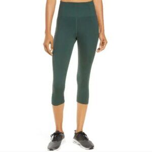 Girlfriend Collective Compression Legging olive